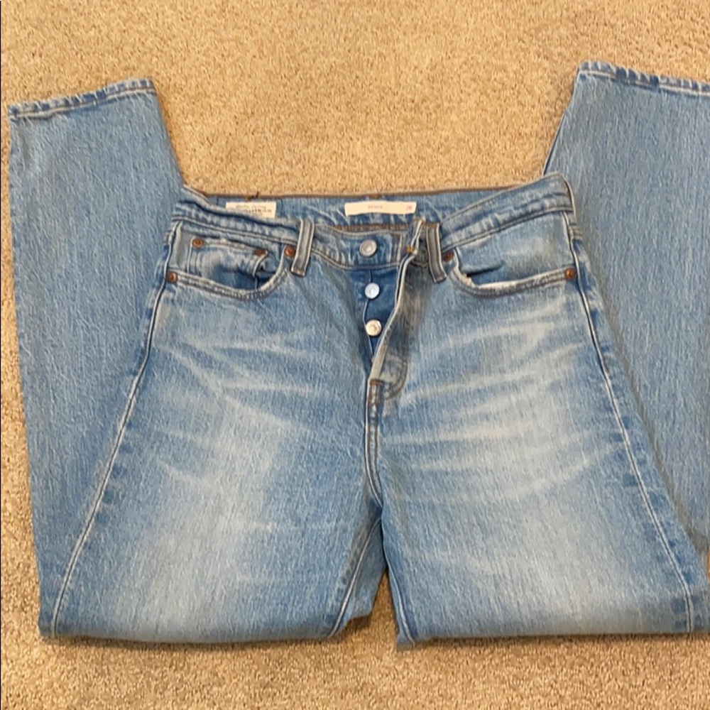 Levi’s Wedgie Jean